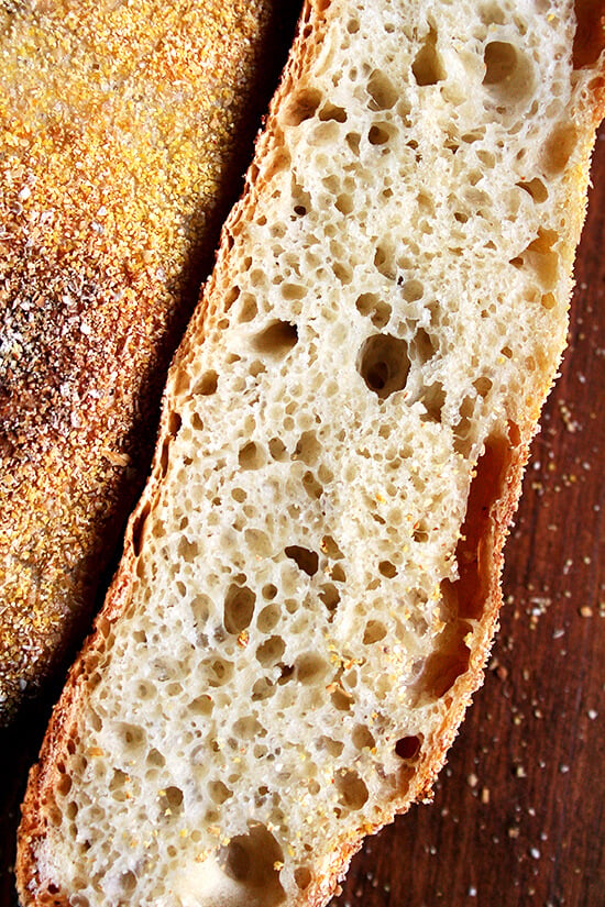 Mark Bittman-Jim Lahey No-Knead Bread, sliced