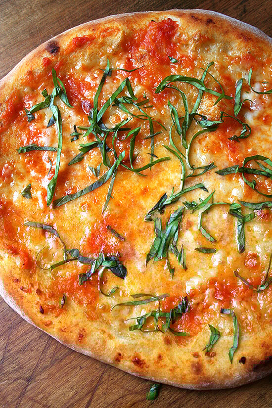 classic pizza margherita classic pizza margherita