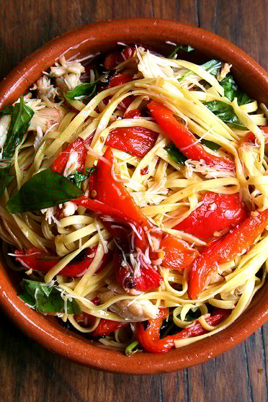 linguini with crab and roasted red peppers linguini with crab and roasted red peppers